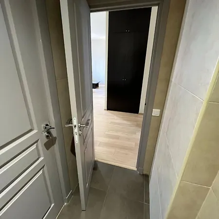 Beau 2 Piece De 70m2 Au Suquet * Cannes