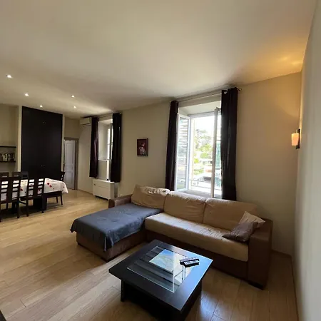 Dans Le Quartier Historique Du Suquet Ideal Congres Et Apartament Cannes